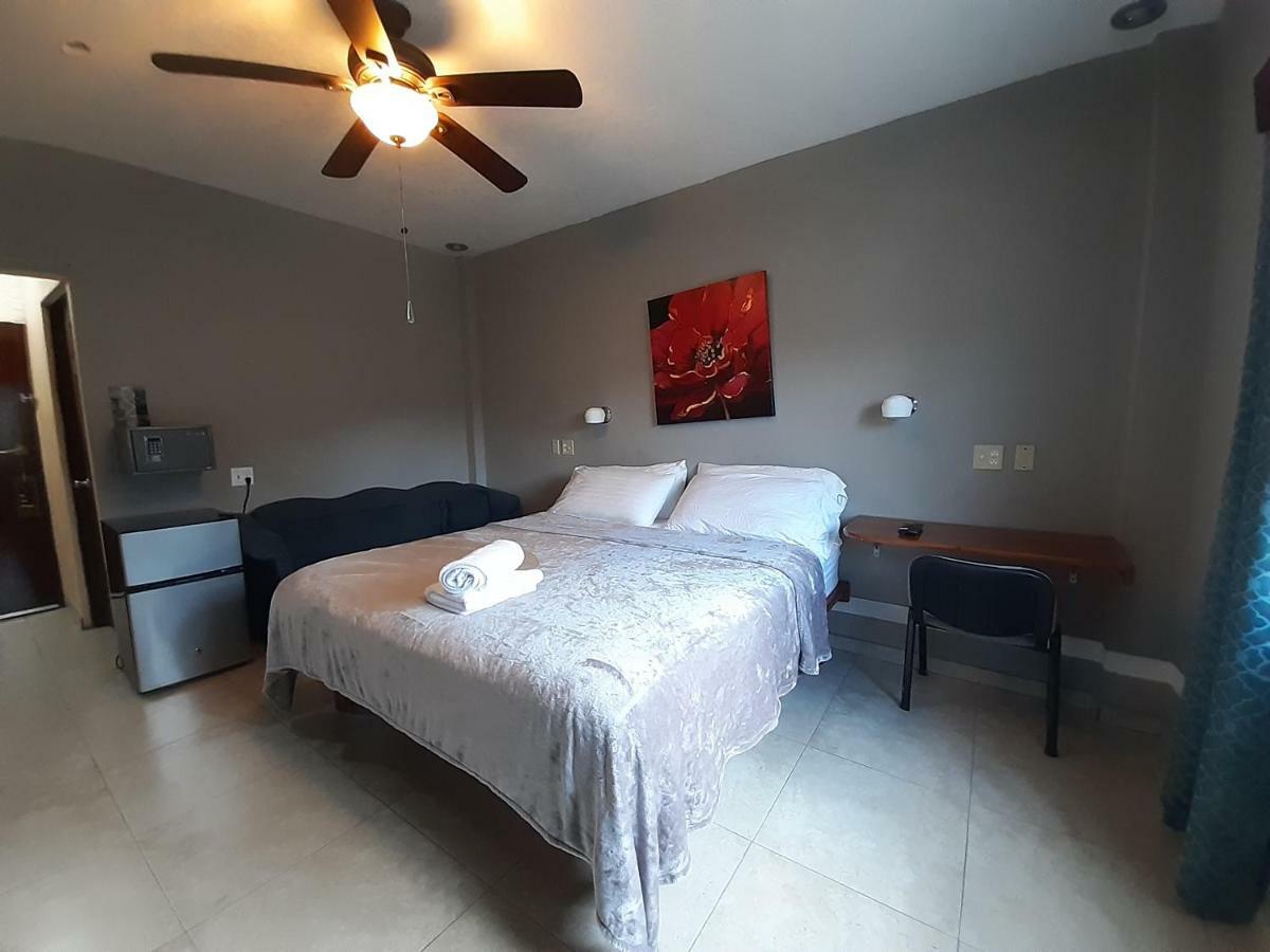 Maya Bella Downtown Hotel San Ignacio Kültér fotó